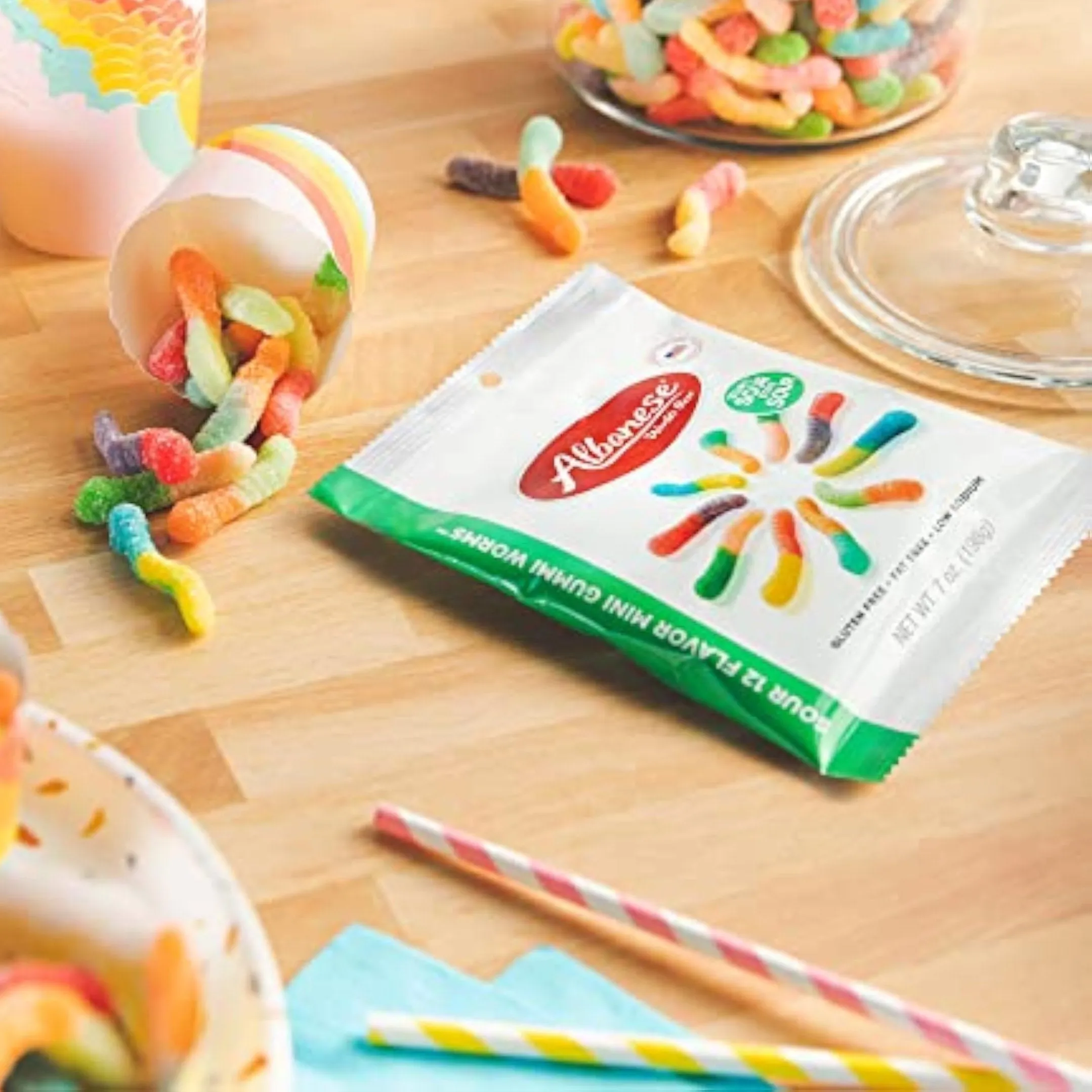 Albanese Sour 12 Flavor Mini Gummi Worms Peg Bags: 12-Piece Box - Image 4