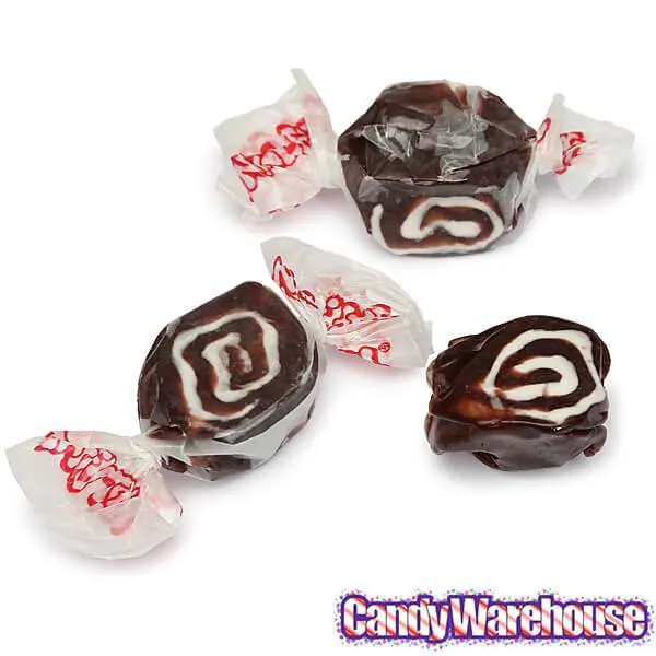Salt Water Taffy - Black Licorice Swirl: 2.5LB Bag - Image 3