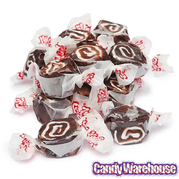 Salt Water Taffy - Black Licorice Swirl: 2.5LB Bag - Image 4