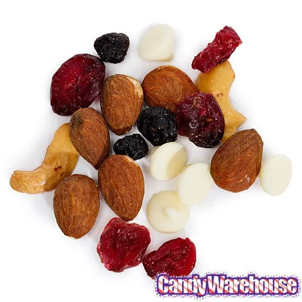 Forest Berry Natural Trail Mix: 26-Ounce Bag - Image 2
