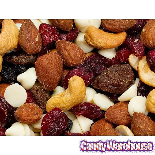 Forest Berry Natural Trail Mix: 26-Ounce Bag - Image 5
