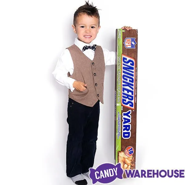 Giant Snickers Candy Bars 18-Piece Gift Box - Image 3