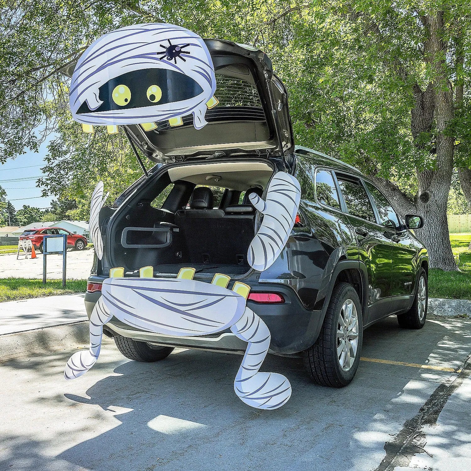 Mummy Trunk-or-Treat Decorating Kit - Image 3