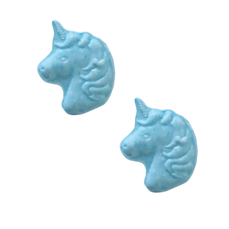 Pretty Sweet Unicorn Marshmallow Flavored Candy Tins: 12-Piece Display - Image 3