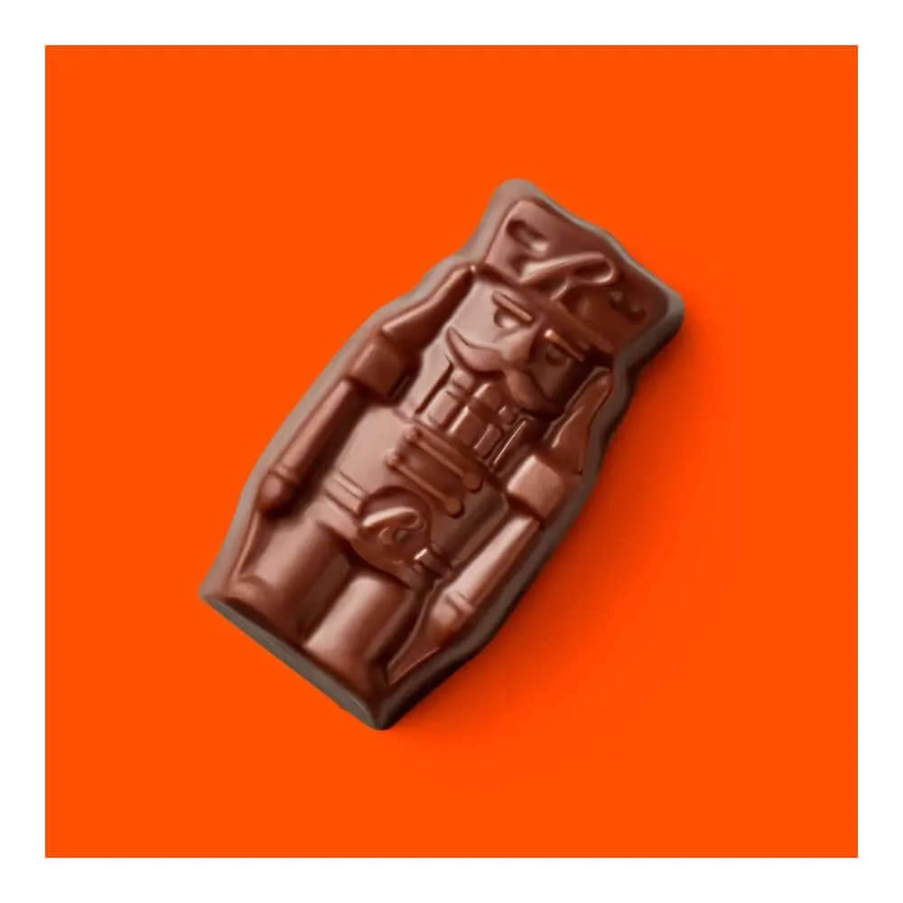 Reeses Christmas Peanut Butter Nutcrackers Candy: 9.2-Ounce Bag - Image 2
