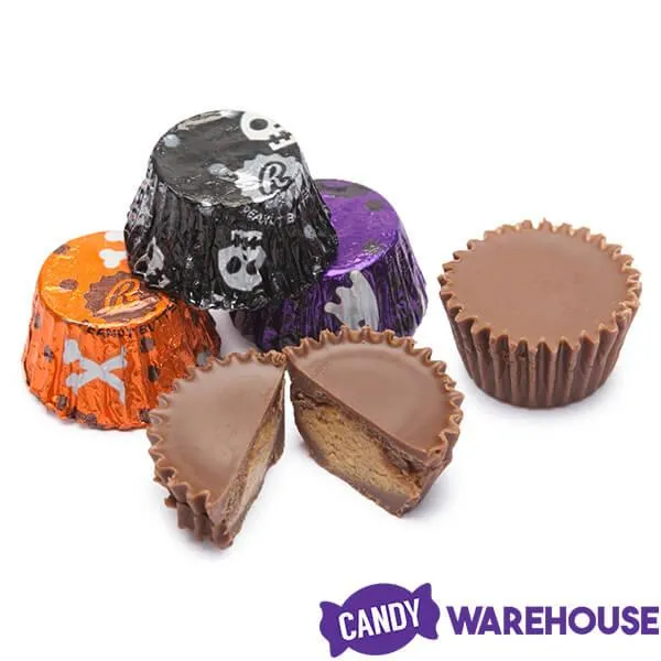 Reeses Halloween Peanut Butter Cups Miniatures in Spooky Wrappers: 31-Ounce Bag - Image 3