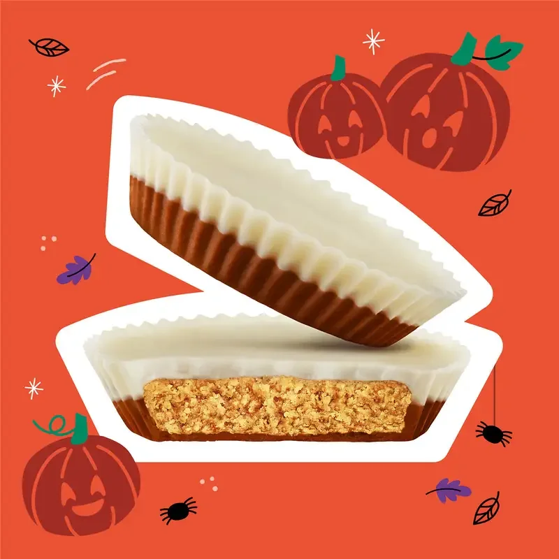 Reese's Halloween Werewolf Tracks Milk Chocolate Peanut Butter Cups: 24-Piece Display - Image 2