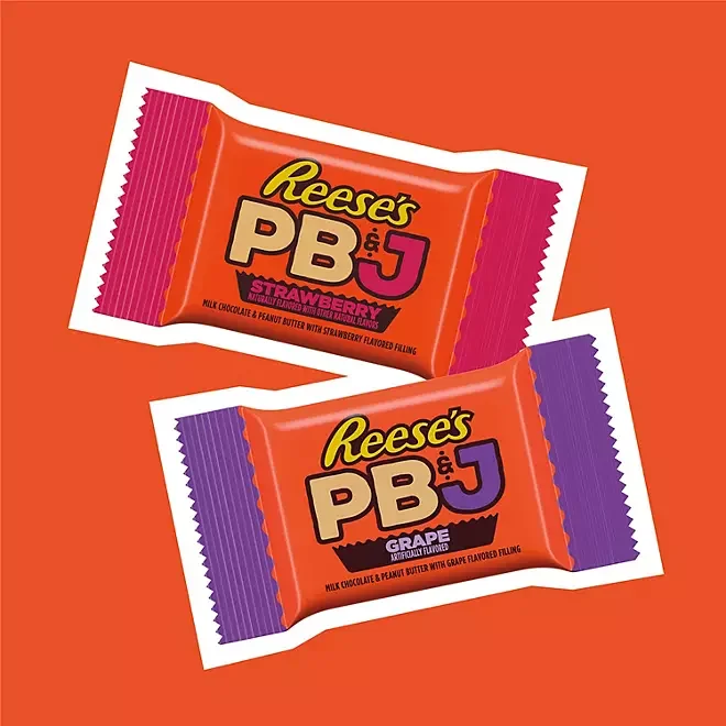 Reese's Peanut Butter & Jelly Assortment: 39-Ounce Bag - Image 2