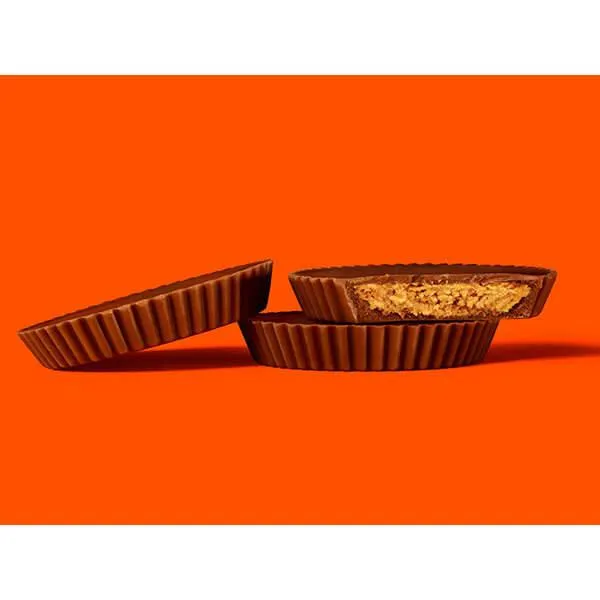 Reese's Thins Dark Chocolate Peanut Butter Cups Candy: 7.37-Ounce Bag - Image 3