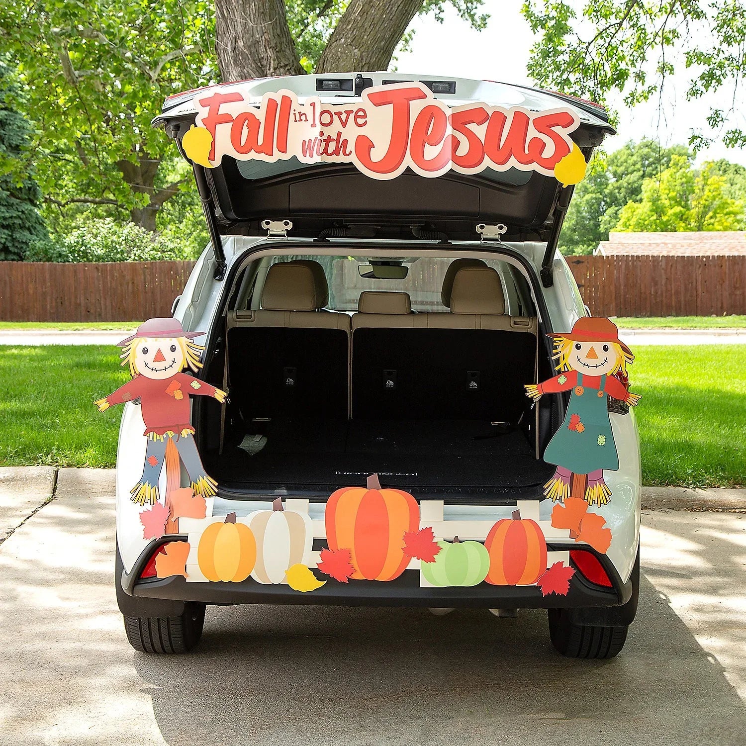 Religious Scarecrow Trunk-or-Treat Decorating Kit