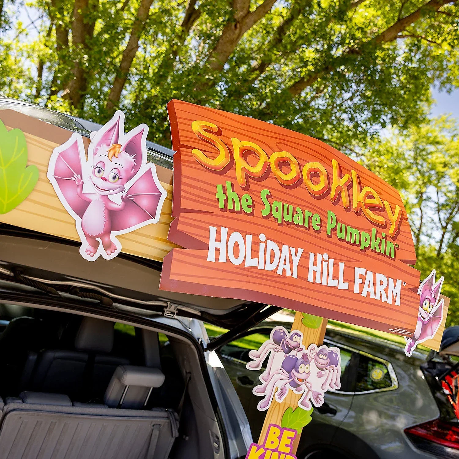 Spookley the Square Pumpkin™ Trunk-or-Treat Decorating Kit - Image 3