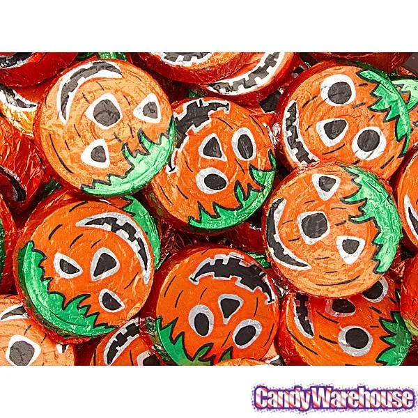 Thompson Foiled Crispy Milk Chocolate Halloween Pumpkin Discs: 5LB Bag - Image 3