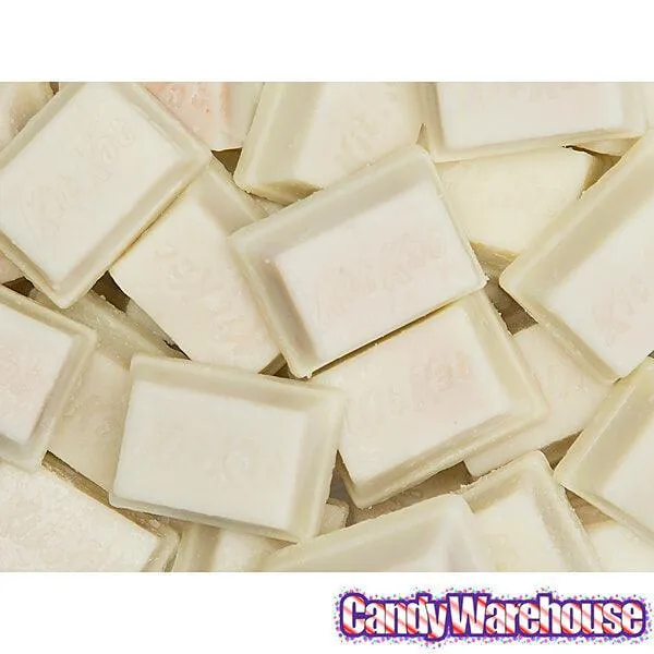 White Chocolate Kit Kat Minis Candy: 7.6-Ounce Bag - Image 3