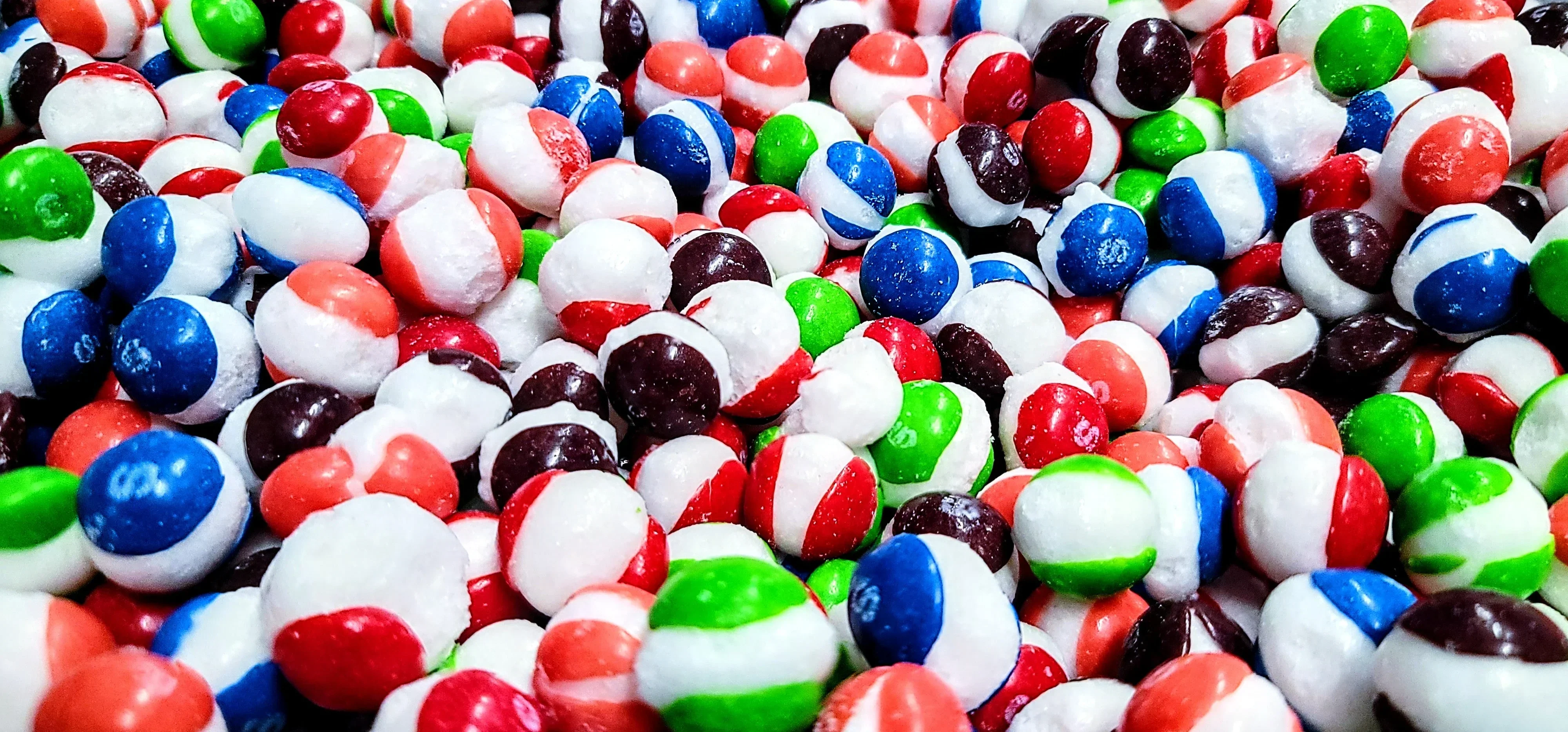 Freeze Dried Wild Berry Shell Shocks Candy: 2oz - Image 3