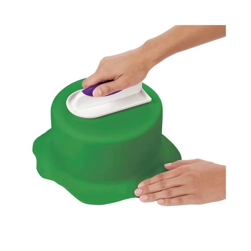 Wilton Decorator Preferred Fondant - Green: 24-Ounce Package - Image 3